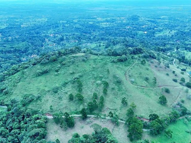 Finca Multiuso — foto 1 de 5