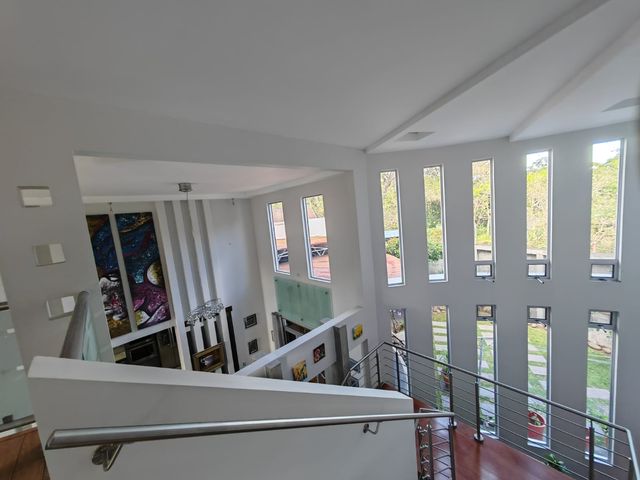 Venta de casa en Piedades de Santa Ana. Residencial privado — photo 13 of 28
