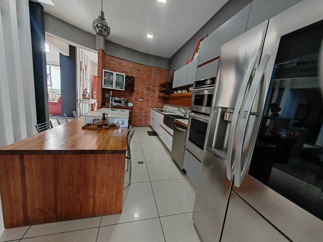 Venta de casa en Piedades de Santa Ana. Residencial privado — photo 3 of 28