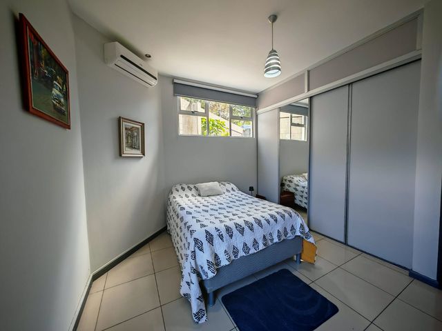 Venta de casa en Piedades de Santa Ana. Residencial privado — photo 2 of 28
