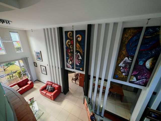 Venta de casa en Piedades de Santa Ana. Residencial privado — photo 4 of 28