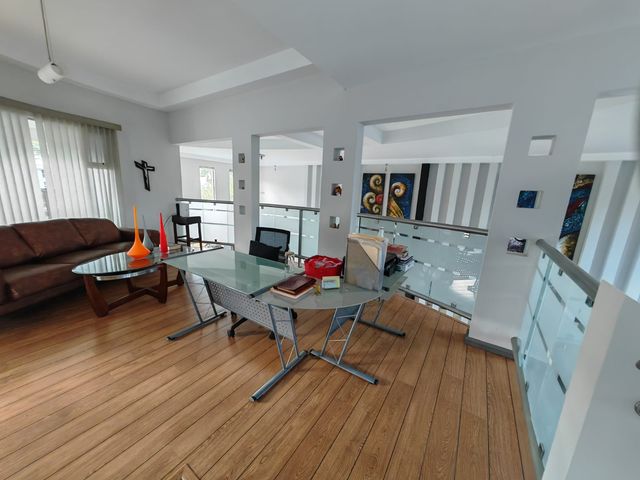 Venta de casa en Piedades de Santa Ana. Residencial privado — photo 19 of 28