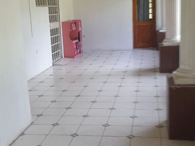 Casa con Terreno de 5.000m2 en Guápiles — photo 11 of 14