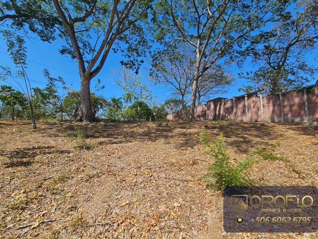 LOTE MIXTO CON VISTAS AL MAR GARABITO, PUNTARENAS #61102eb — foto 5 de 6