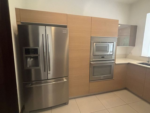 Residencia Contemporánea en San Rafael de Escazu — photo 4 of 21