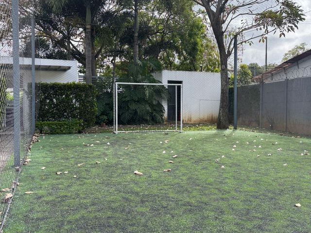 Residencia Contemporánea en San Rafael de Escazu — photo 21 of 21