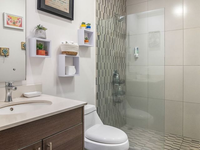 Apartamento de Lujo Totalmente Equipado en el Corazón de Santa Ana — photo 7 of 19
