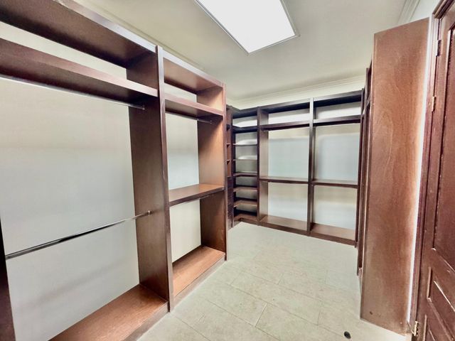Espectacular Residencia con Piscina Privada y Amplio Jardín en Valle del Sol Lindora — foto 7 de 21