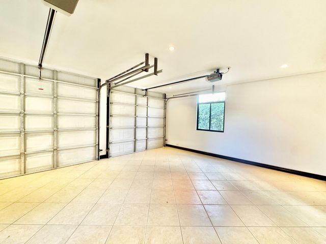 Espectacular Residencia con Piscina Privada y Amplio Jardín en Valle del Sol Lindora — foto 12 de 21