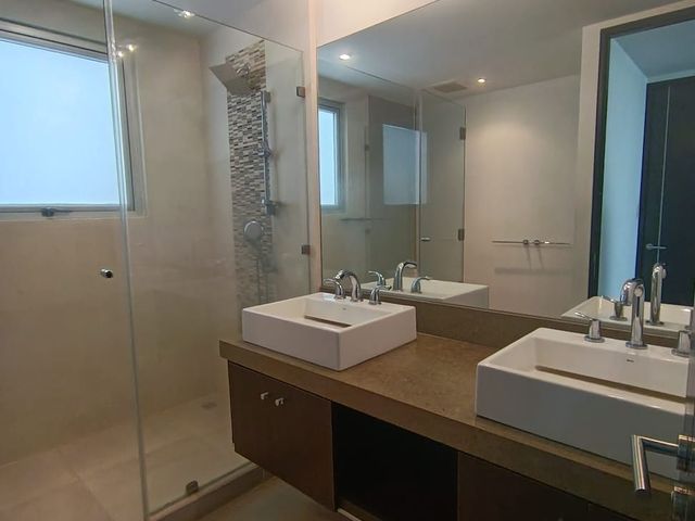 Loft de Lujo en Avenida Escazú 150 m² de Diseño Contemporáneo — photo 11 of 18