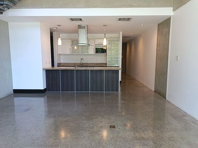 Loft de Lujo en Avenida Escazú 150 m² de Diseño Contemporáneo — photo 15 of 18
