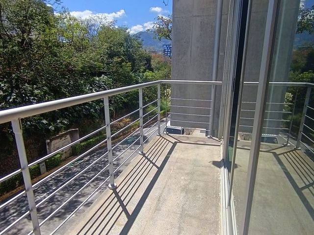 Loft de Lujo en Avenida Escazú 150 m² de Diseño Contemporáneo — photo 18 of 18