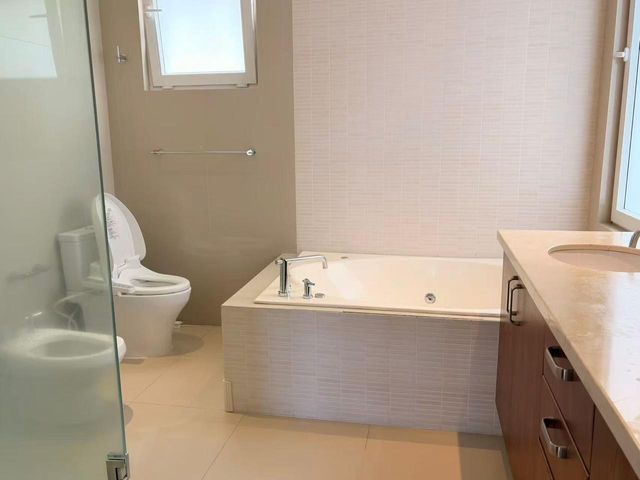 Residencia de Lujo en Jaboncillos de Escazu Seguridad Naturaleza y Confort — photo 9 of 22