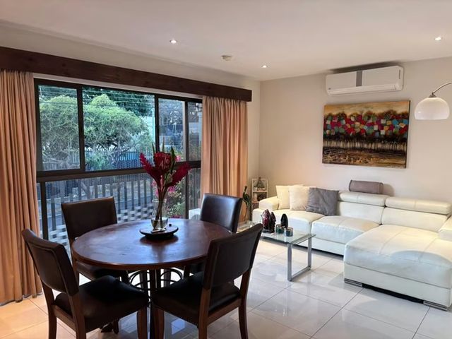 Espectacular Casa de 4 Hab en Trejos Montealegre de Escazu — foto 1 de 12