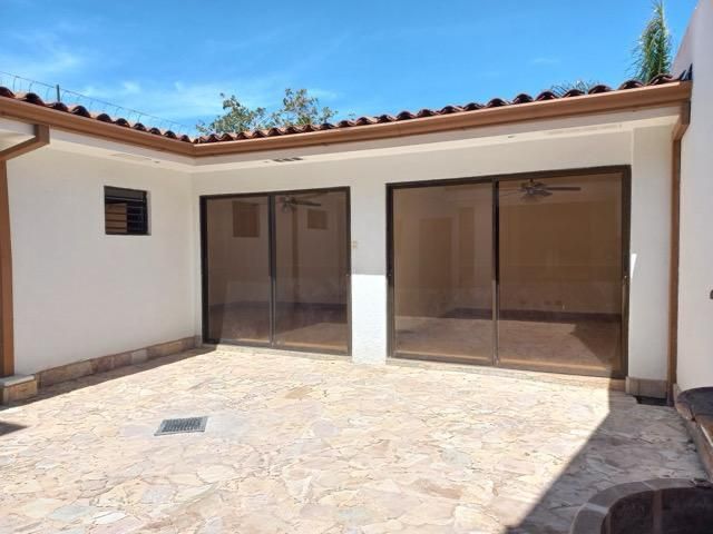 Elegante Casa Colonial Contemporánea en Rohrmoser 4 Hab + Oficina — photo 6 of 21