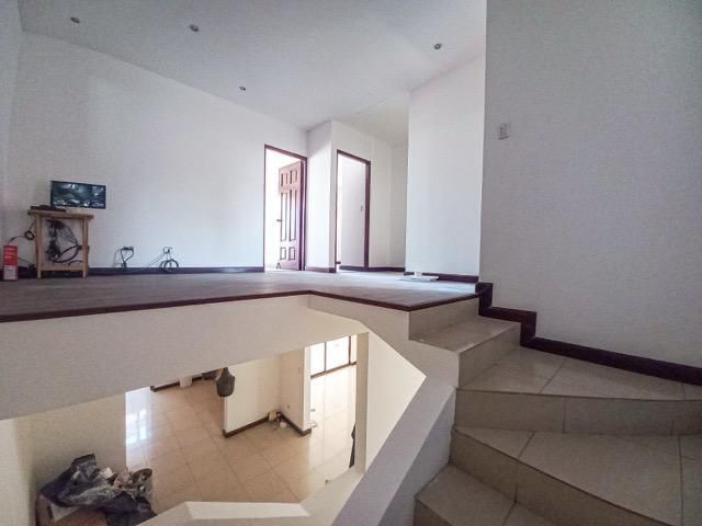 Elegante Casa Colonial Contemporánea en Rohrmoser 4 Hab + Oficina — photo 16 of 21
