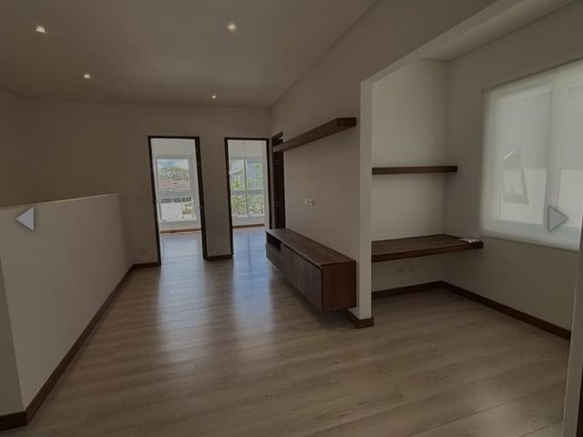 Lujo y Exclusividad en ELEMENTS Lindora El Corazón de Santa Ana — foto 4 de 11