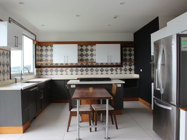 Bosques de Escazu Penthouse 3 Habitaciones 264 m2 — photo 2 of 20