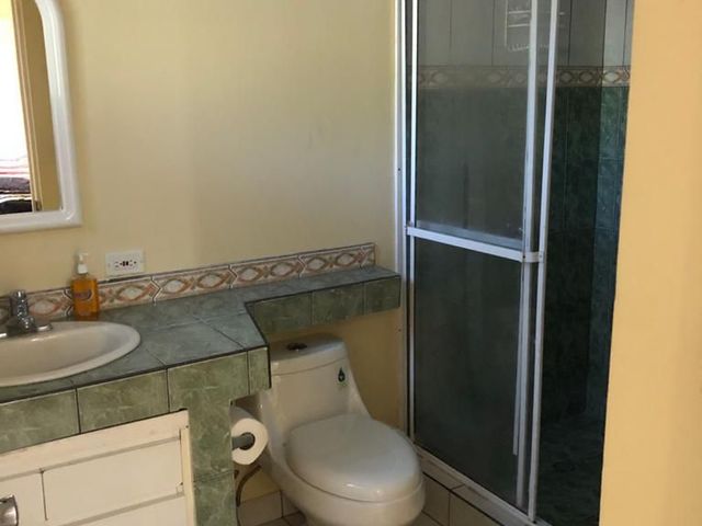 Inversión de Alto Perfil Villa de 5 Habitaciones en Punta Leona — foto 2 de 19