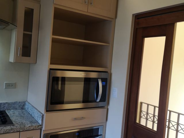 Lujoso Townhouse en Cariari con Vista al Golf 340m2 Amueblado y Equipado — photo 9 of 17