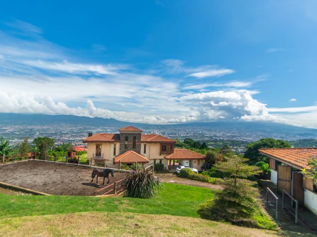 Exclusiva Quinta Ecuestre con Vistas Panorámicas en Bebedero de Escazú — photo 5 of 21