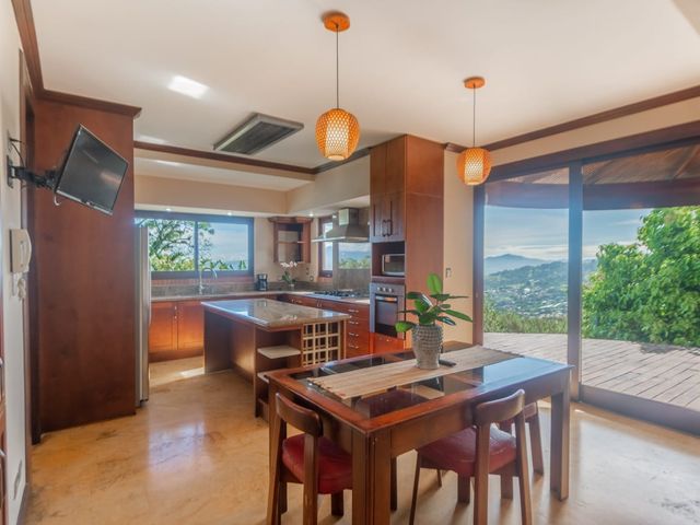 Exclusiva Quinta Ecuestre con Vistas Panorámicas en Bebedero de Escazú — photo 19 of 21