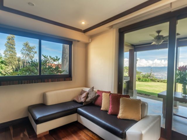 Exclusiva Quinta Ecuestre con Vistas Panorámicas en Bebedero de Escazú — photo 12 of 21