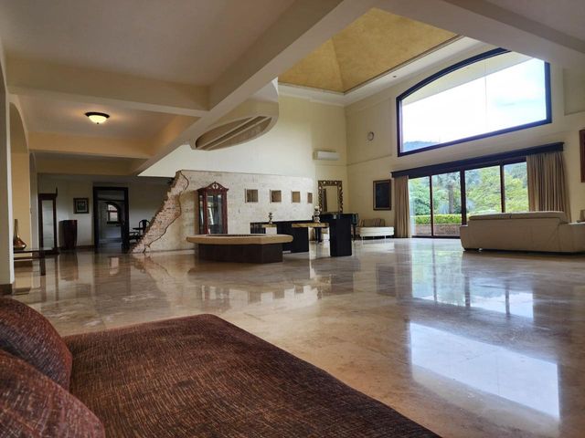 El Epítome de la Sofisticación Mansión de Ultra-Lujo en Escazú — photo 9 of 20