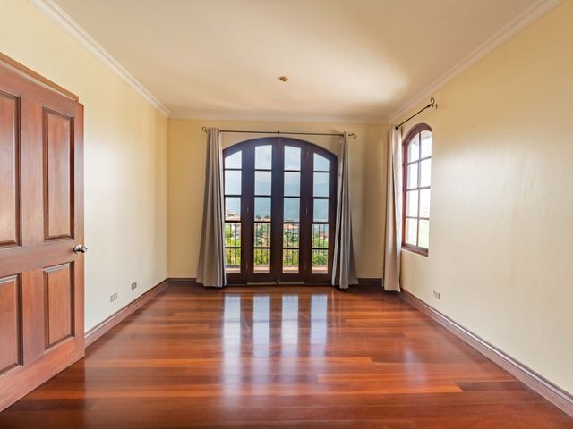 Eco-Residencial Villa Real Oportunidad Exclusiva de Alquiler — photo 20 of 20