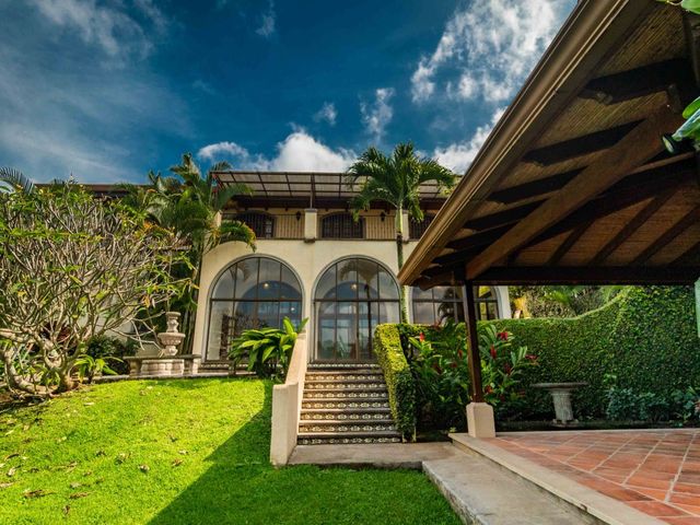 Eco-Residencial Villa Real Oportunidad Exclusiva de Alquiler — photo 7 of 20
