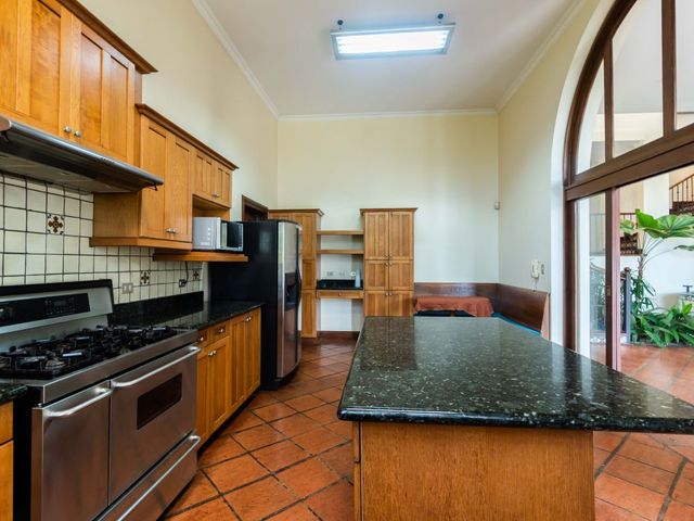 Eco-Residencial Villa Real Oportunidad Exclusiva de Alquiler — photo 9 of 20