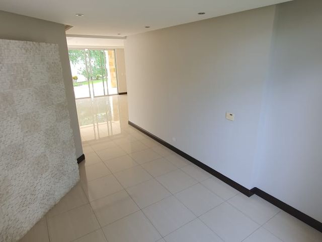 Jaboncillos de Escazu Casa Familiar de Lujo — photo 15 of 20
