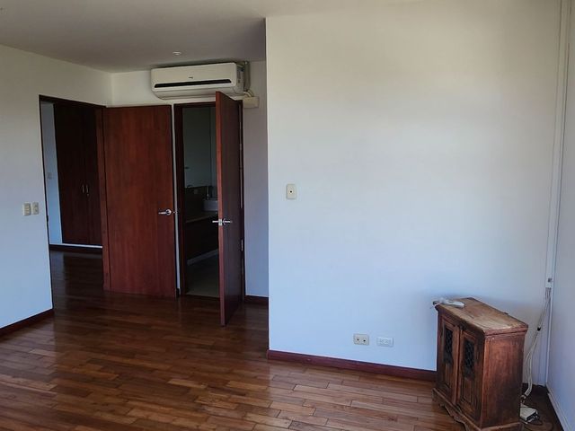 Espectacular Casa Independiente con Vistas Panorámicas en Brasil de Mora — photo 10 of 12