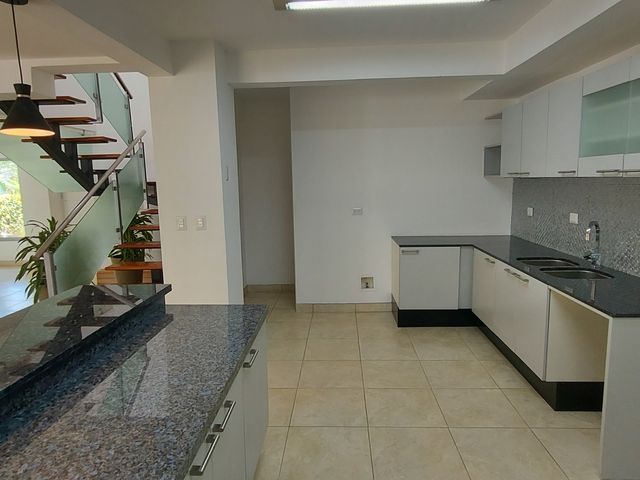 Piedades de Santa Ana Casa de Lujo 4 Dormitorios — photo 13 of 20