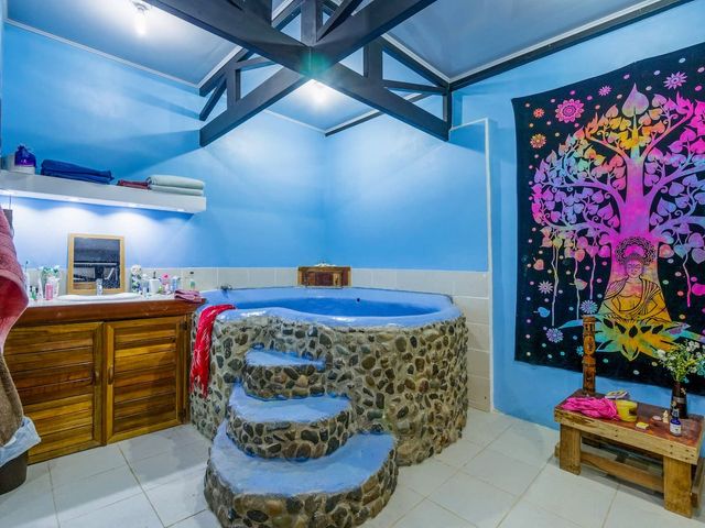 Exclusiva Oportunidad de Inversión: Hotel Boutique en Puerto Viejo, Limón — photo 15 of 20