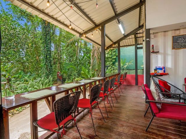Exclusiva Oportunidad de Inversión: Hotel Boutique en Puerto Viejo, Limón — photo 13 of 20