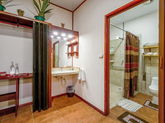 Exclusiva Oportunidad de Inversión: Hotel Boutique en Puerto Viejo, Limón — photo 12 of 20