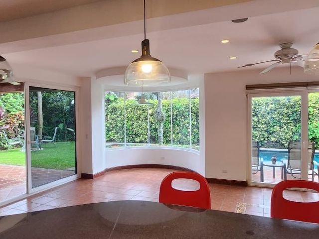 Casa Colonial en Valle del Sol de 4 Dormitorios y Piscina Privada — photo 13 of 20