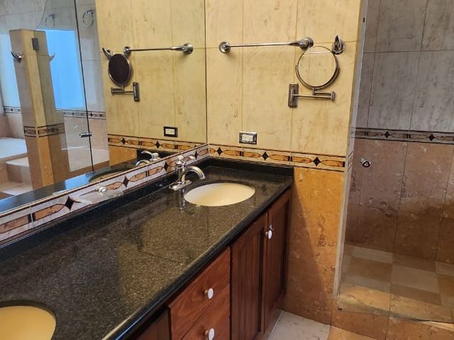 Casa Colonial en Valle del Sol de 4 Dormitorios y Piscina Privada — photo 6 of 20