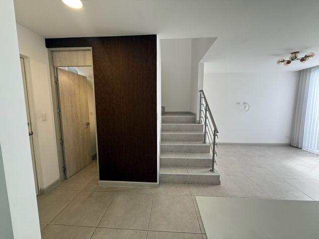 Residencia Moderna en La Ribera de Belén – 3 Hab / 3 Parqueos — photo 4 of 14