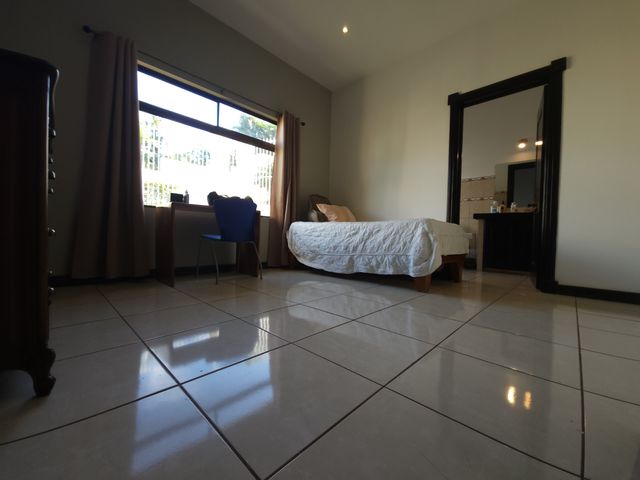 Residencia de Lujo en Ciudad Cariari | 862 m² de Terreno, Smart Home y Ubicación Estratégica — foto 17 de 18