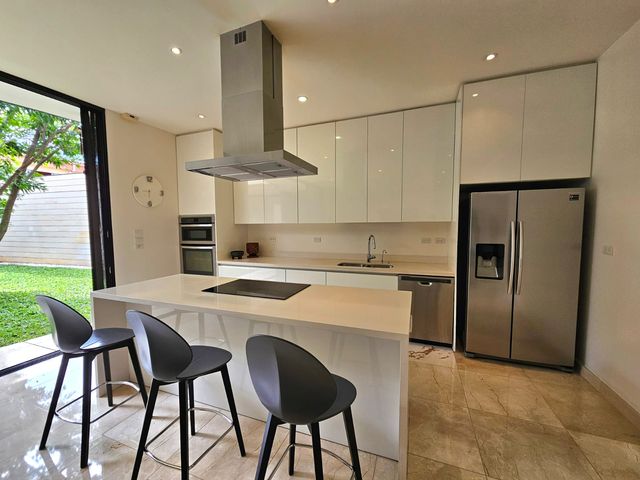 Casa Contemporanea de 1 Planta en Lindora, Santa Ana, 3HAB/3.5BA - 281.76m² — photo 6 of 17