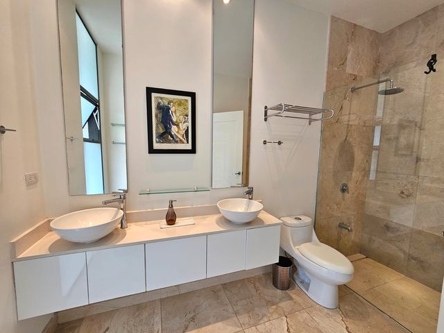 Casa Contemporanea de 1 Planta en Lindora, Santa Ana, 3HAB/3.5BA - 281.76m² — photo 15 of 17
