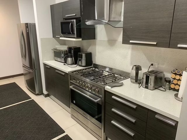 Moderna Casa en Condominio de Lujo – San Rafael de Escazú (Bello Horizonte) — photo 6 of 18