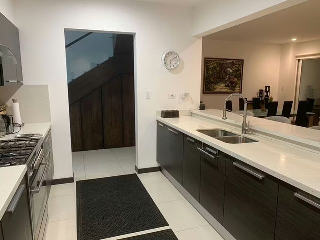 Moderna Casa en Condominio de Lujo – San Rafael de Escazú (Bello Horizonte) — photo 15 of 18