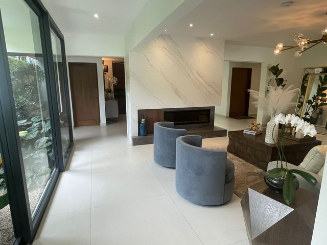 Residencia de Lujo Contemporánea frente al Campo de Golf – Valle del Sol, Santa Ana — photo 19 of 20