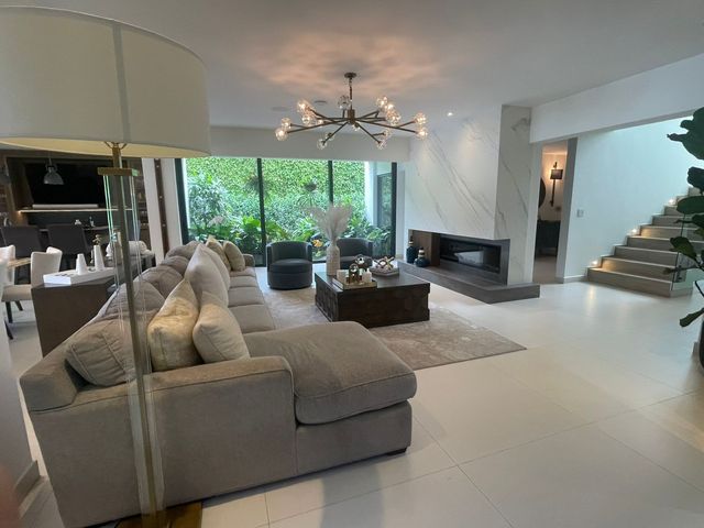 Residencia de Lujo Contemporánea frente al Campo de Golf – Valle del Sol, Santa Ana — photo 10 of 20
