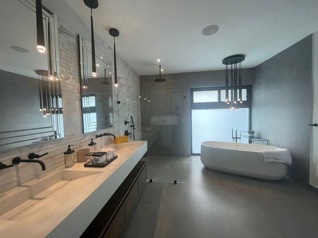 Residencia de Lujo Contemporánea frente al Campo de Golf – Valle del Sol, Santa Ana — photo 3 of 20