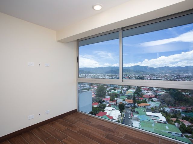 Moderno Apartamento en Piso 14 – Torres Los Yoses (Vistas al Sur) — photo 6 of 9