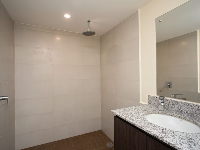 Moderno Apartamento en Piso 14 – Torres Los Yoses (Vistas al Sur) — photo 7 of 9
